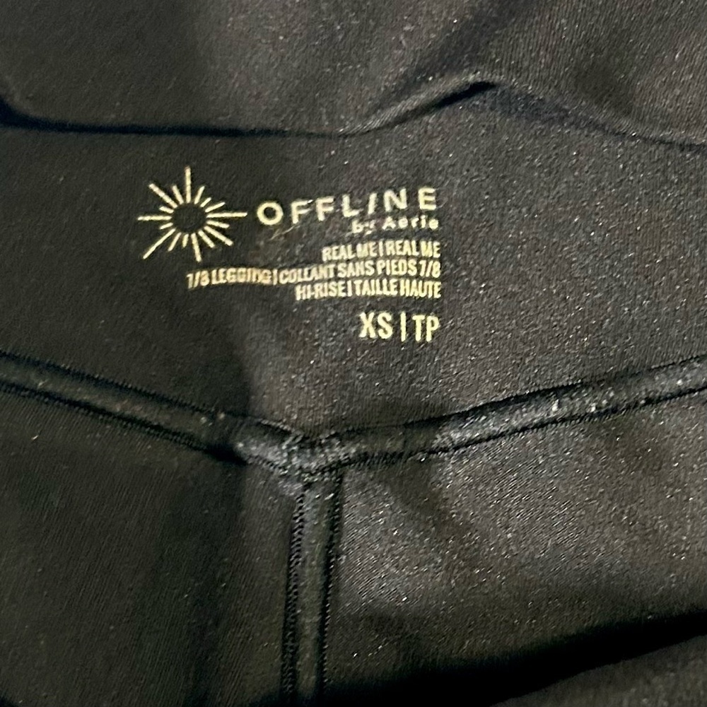 Offline by Aerie Black High-Rise Leggings. - Picture 6 of 6